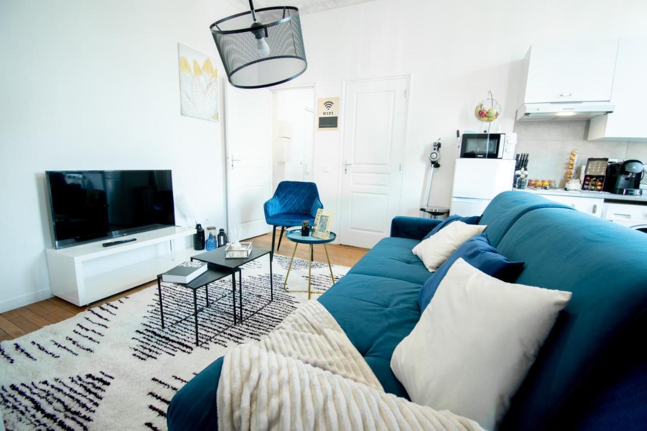 Appartement Studio de Standing entre Hypercentre et Gare de MELUN Extérieur photo